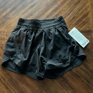 NWT Lululemon Track That MR Short 5” Lined